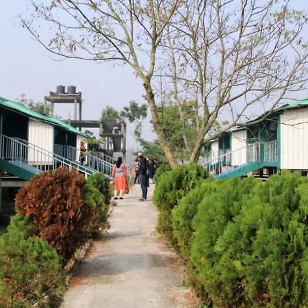 Banani Resort By Wb Inn Gosāba 外观 照片